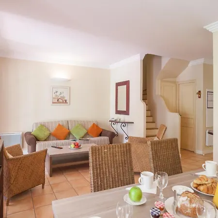 Apartman Les Restanques 2p4/5p Std *