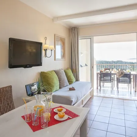 Les Restanques 2p4/5p Std Grimaud